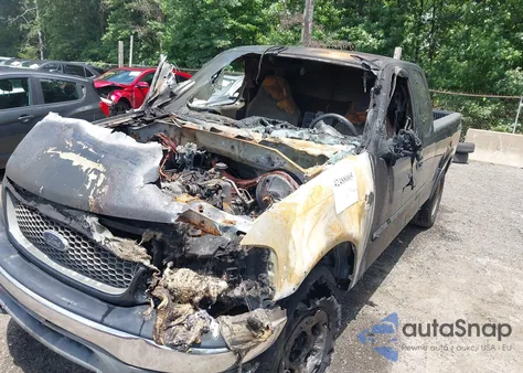 2001 Ford F-150 Lariat/Xl/Xlt z USA, uszkodzony, nr VIN 1FTRX18L51NA38125